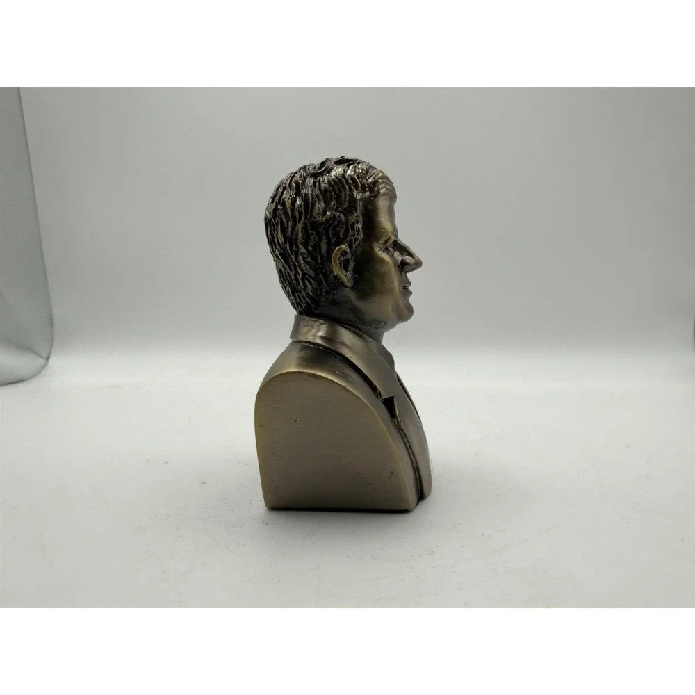 John F. Kennedy JFK Presidential Bust Figurine Bronze Tone Desk Shelf Decor